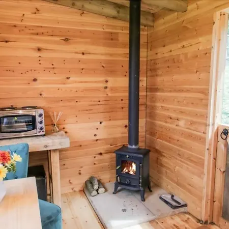 캠프장 Shepherds Hut By Stepney