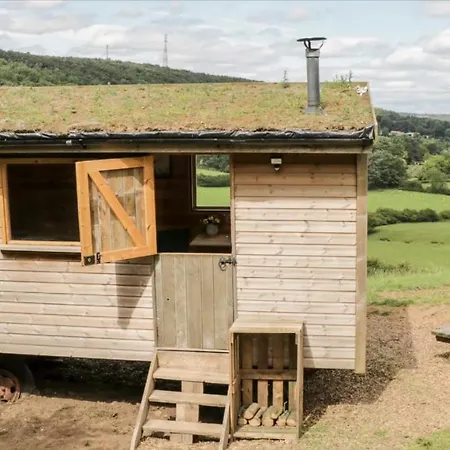 Shepherds Hut By Stepney *
