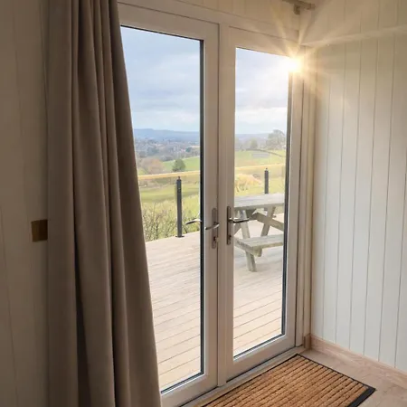 Luxury Shepherds Hut With Hot Tub Valley Views * Scarborough